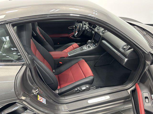2025 Porsche 718 Cayman S