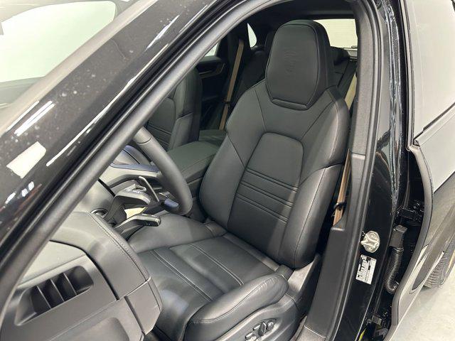 2025 Porsche Cayenne Cayenne