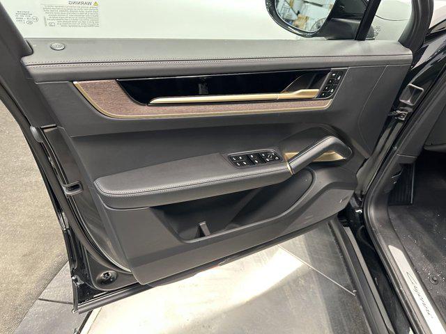 2025 Porsche Cayenne Cayenne