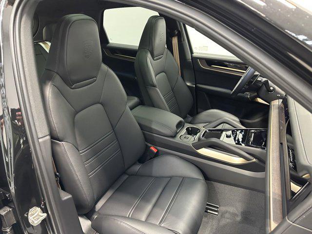 2025 Porsche Cayenne Cayenne