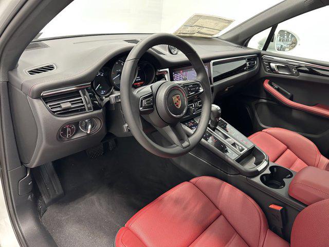 2025 Porsche Macan S