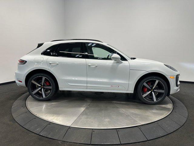 2025 Porsche Macan S