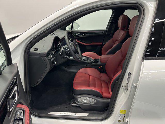 2025 Porsche Macan S