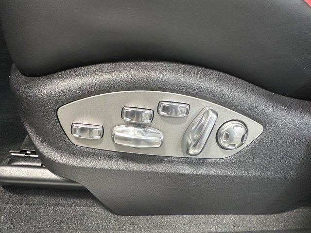 2025 Porsche Macan S