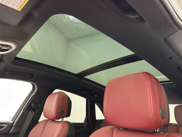 2025 Porsche Macan S
