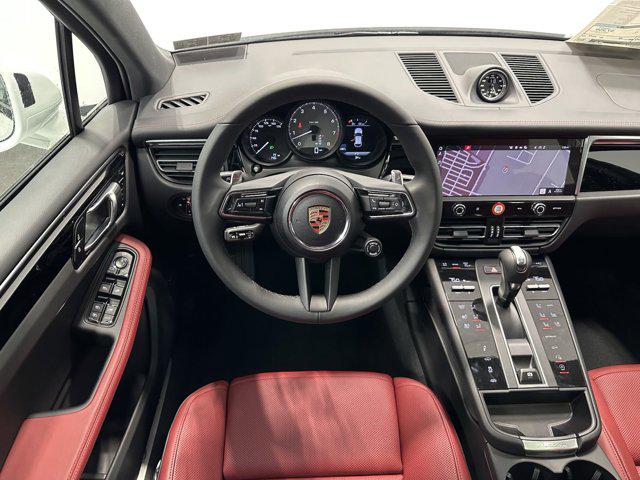 2025 Porsche Macan S