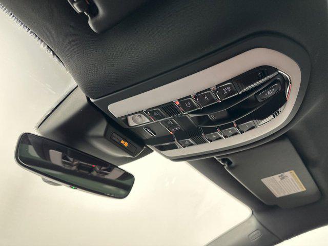 2025 Porsche Macan S