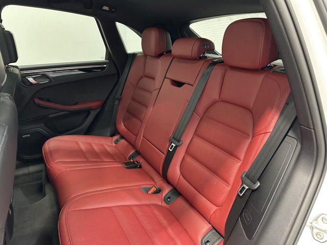 2025 Porsche Macan S