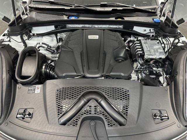 2025 Porsche Macan S