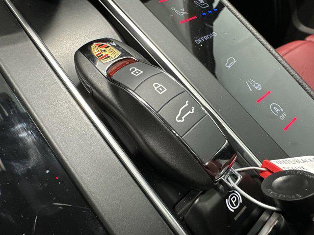 2025 Porsche Macan S