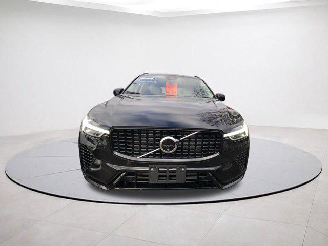 2025 Volvo XC60 Plug-In Hybrid T8 Plus