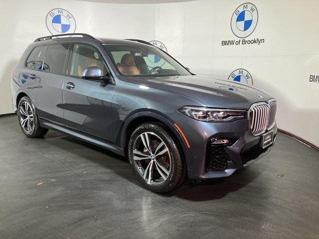 2022 BMW X7