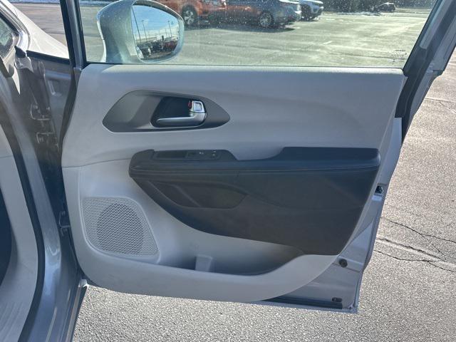 2021 Chrysler Pacifica Touring L