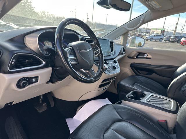 2021 Chrysler Pacifica Touring L