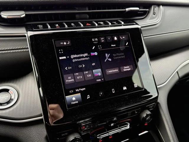 2025 Jeep Grand Cherokee GRAND CHEROKEE L ALTITUDE 4X4