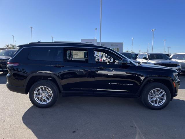 2025 Jeep Grand Cherokee L GRAND CHEROKEE L LAREDO X 4X2