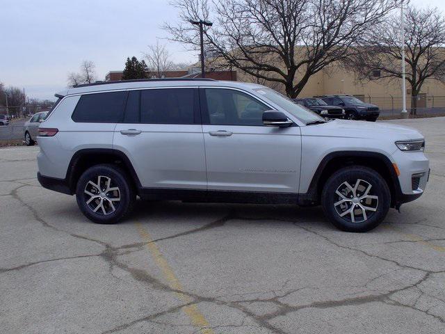 2025 Jeep Grand Cherokee GRAND CHEROKEE L LIMITED 4X4