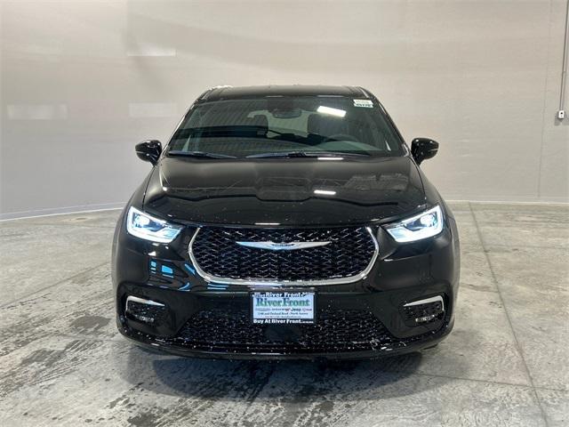 2025 Chrysler Pacifica PACIFICA SELECT