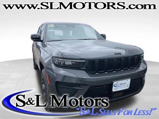 2025 Jeep Grand Cherokee GRAND CHEROKEE ALTITUDE 4X4