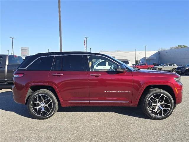 2025 Jeep Grand Cherokee GRAND CHEROKEE SUMMIT RESERVE 4X4