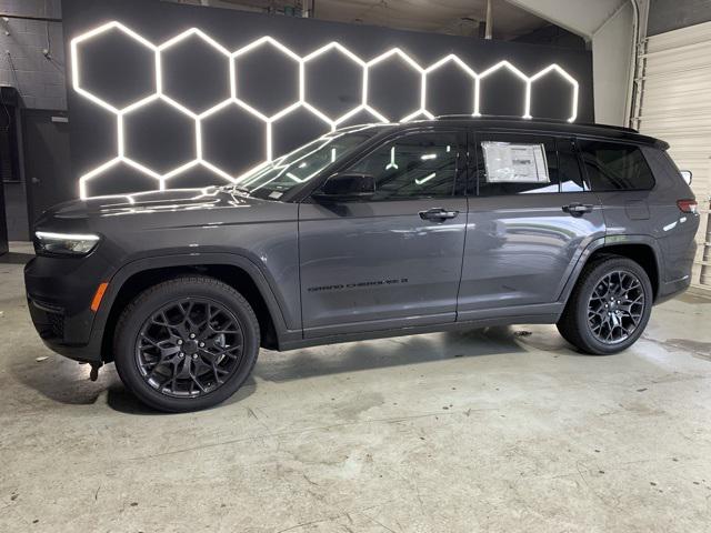 2025 Jeep Grand Cherokee GRAND CHEROKEE L SUMMIT RESERVE 4X4