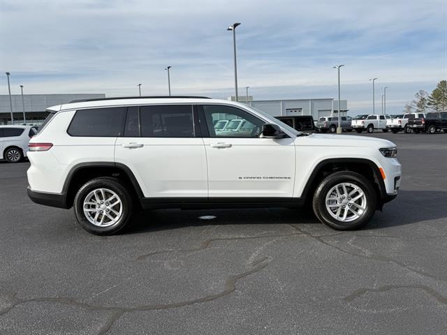 2025 Jeep Grand Cherokee GRAND CHEROKEE L LAREDO X 4X4