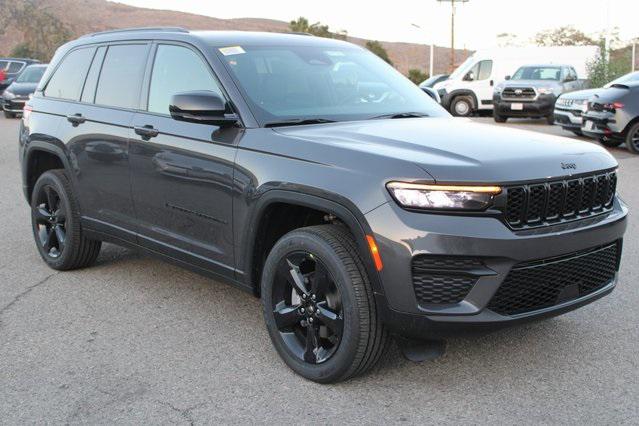 2025 Jeep Grand Cherokee GRAND CHEROKEE ALTITUDE 4X4