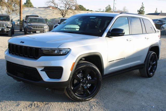 2025 Jeep Grand Cherokee GRAND CHEROKEE ALTITUDE 4X4