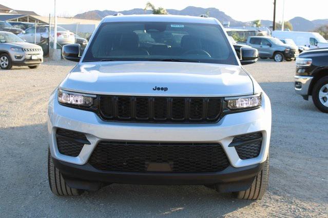 2025 Jeep Grand Cherokee GRAND CHEROKEE ALTITUDE 4X4