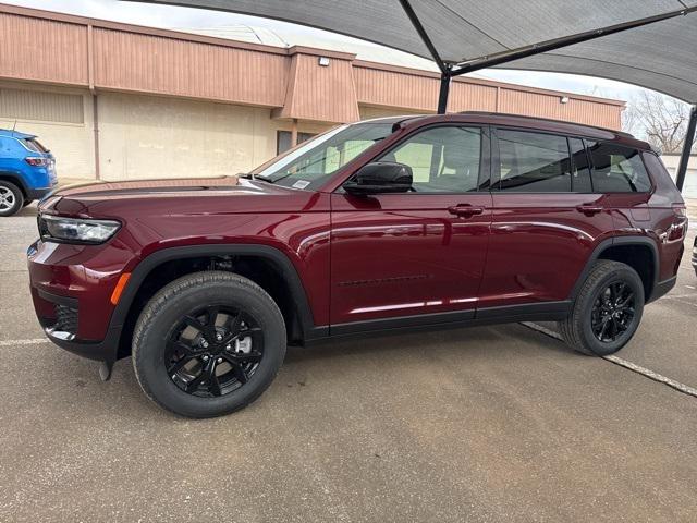 2025 Jeep Grand Cherokee GRAND CHEROKEE L ALTITUDE 4X2
