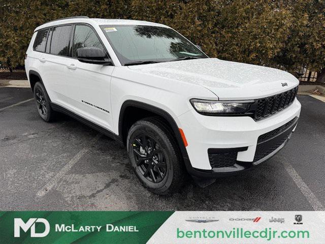 2025 Jeep Grand Cherokee GRAND CHEROKEE L ALTITUDE X 4X4