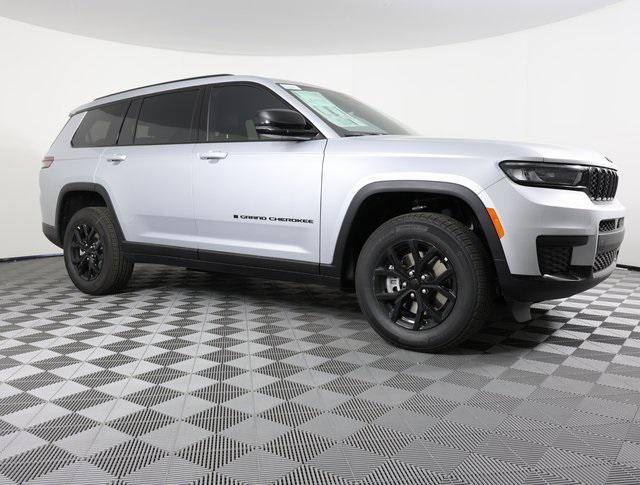 2025 Jeep Grand Cherokee GRAND CHEROKEE L ALTITUDE X 4X4