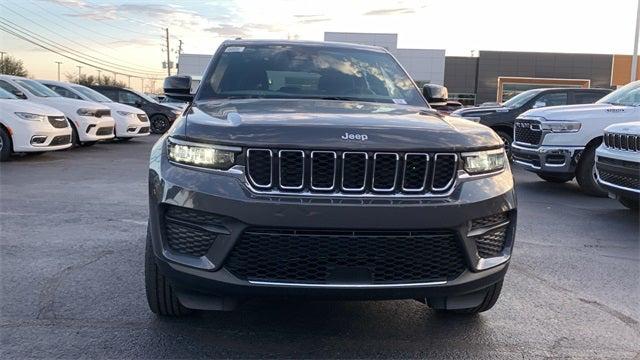 2025 Jeep Grand Cherokee GRAND CHEROKEE LAREDO 4X4