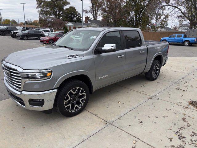 2025 RAM Ram 1500 RAM 1500 LARAMIE CREW CAB 4X4 57 BOX