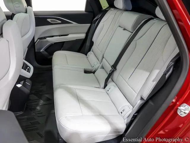 2025 Cadillac iQ Sport 3 RWD