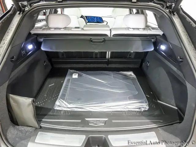 2025 Cadillac iQ Sport 3 RWD