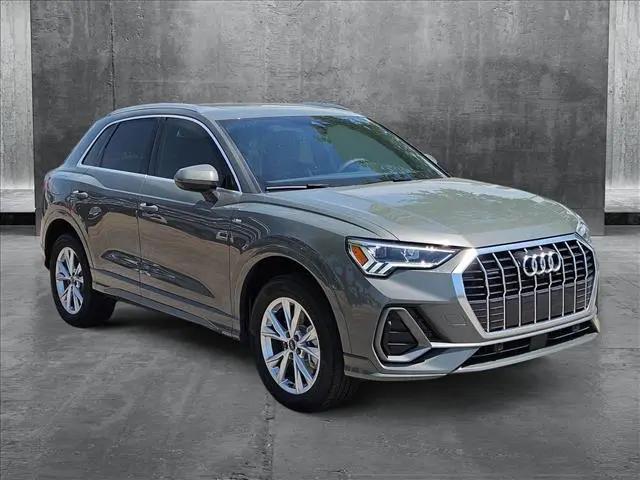 2025 Audi Q3 Premium 45 TFSI S line quattro Tiptronic