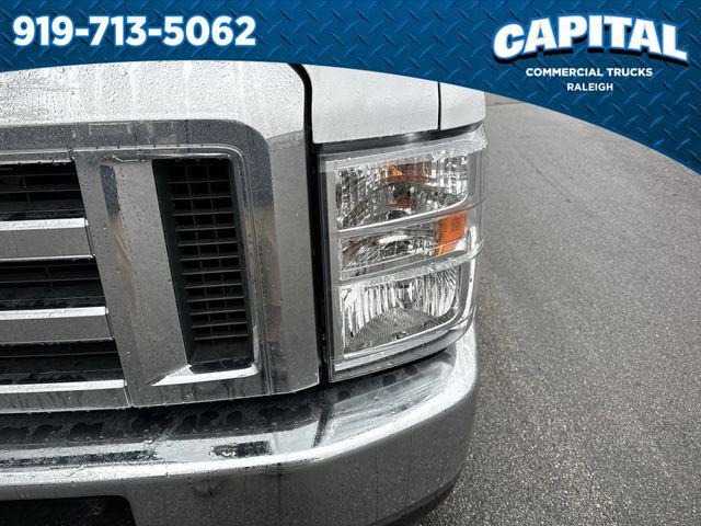 2025 Ford E-350 Cutaway 14FT BOX/SIDE DOOR