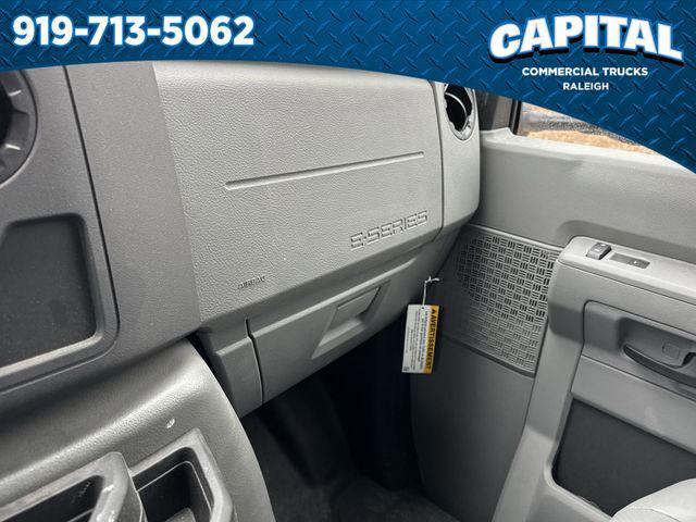 2025 Ford E-350 Cutaway 14FT BOX/SIDE DOOR
