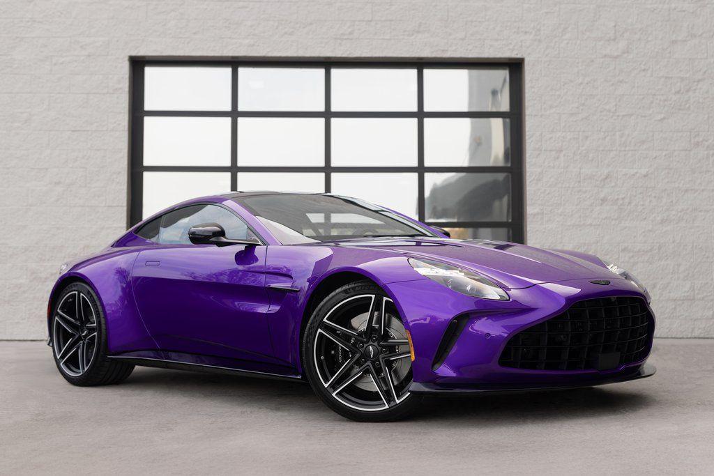2025 Aston Martin Vantage Base