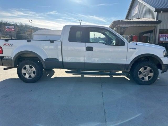 2004 Ford F-150 XLT