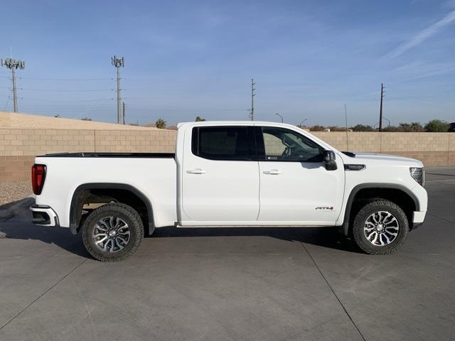 2023 GMC Sierra 1500 4WD Crew Cab Short Box AT4