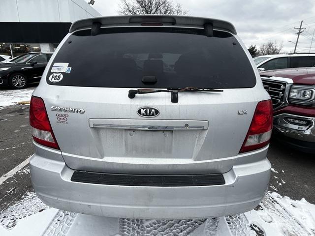 Used 2006 Kia Sorento For Sale in Waterford Twp, MI