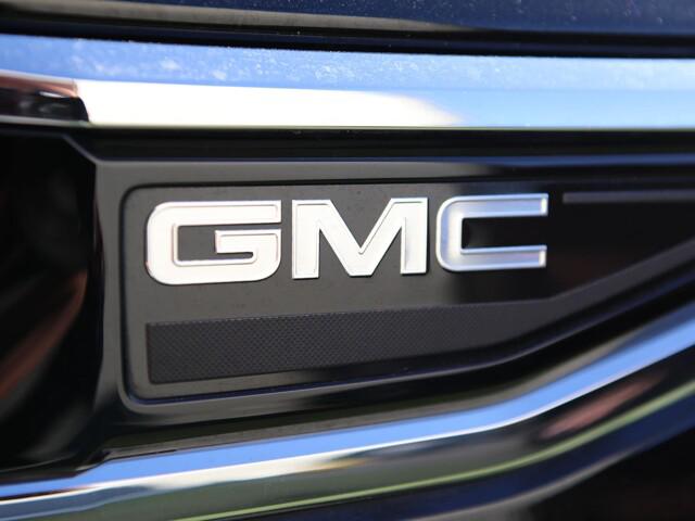 2023 GMC Yukon 2WD SLT