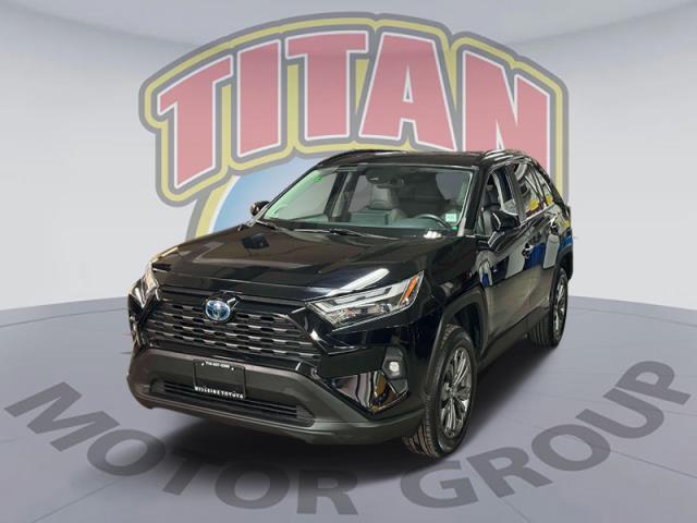 2022 Toyota RAV4 Hybrid XLE Premium [1]