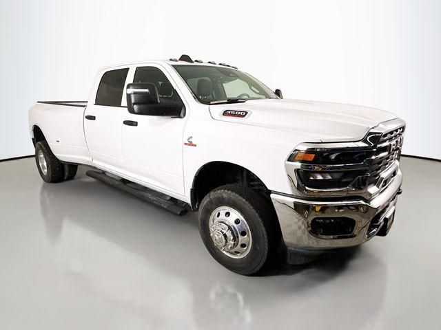 2025 RAM Ram 3500 RAM 3500 TRADESMAN CREW CAB 4X4 8 BOX
