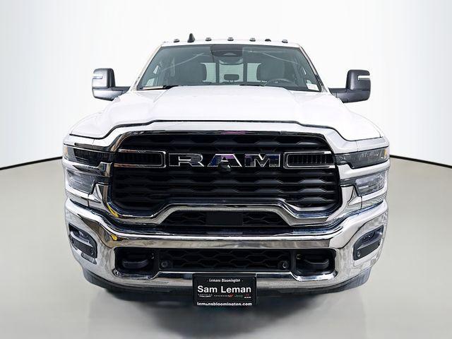 2025 RAM Ram 3500 RAM 3500 TRADESMAN CREW CAB 4X4 8 BOX