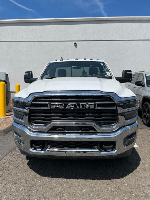2025 RAM Ram 3500 RAM 3500 TRADESMAN REGULAR CAB 4X4 8 BOX