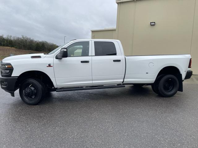 2025 RAM Ram 3500 RAM 3500 TRADESMAN CREW CAB 4X4 8 BOX