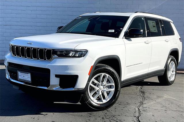 2025 Jeep Grand Cherokee GRAND CHEROKEE L LAREDO X 4X4
